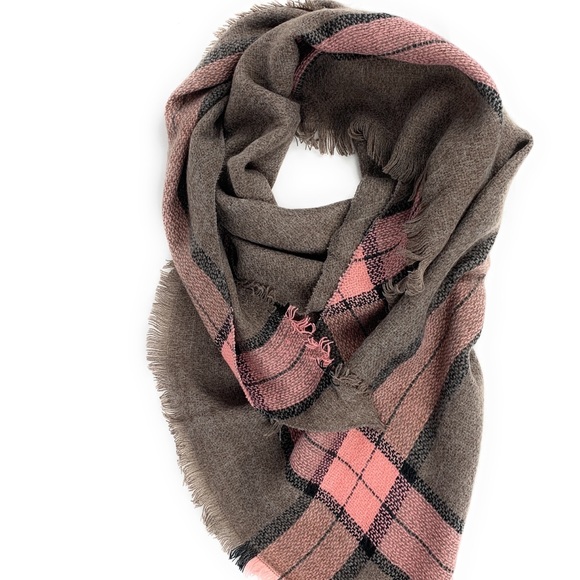 Plaid Blanket Scarf Wrap - Picture 5 of 7